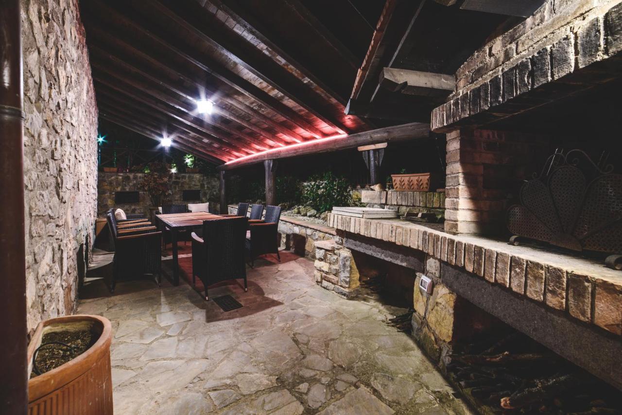 Villa Bog - Villa Con Piscina E Campo Da Tennis Piegaro  Buitenkant foto